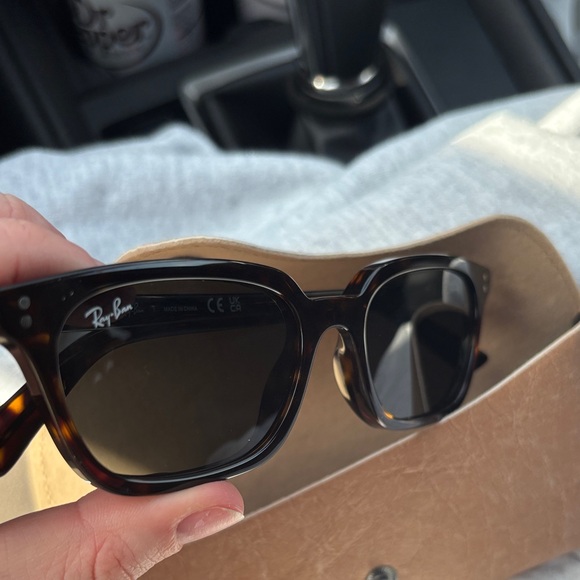 Ray-Ban Tortoise Shell Sunglasses - Picture 4 of 4